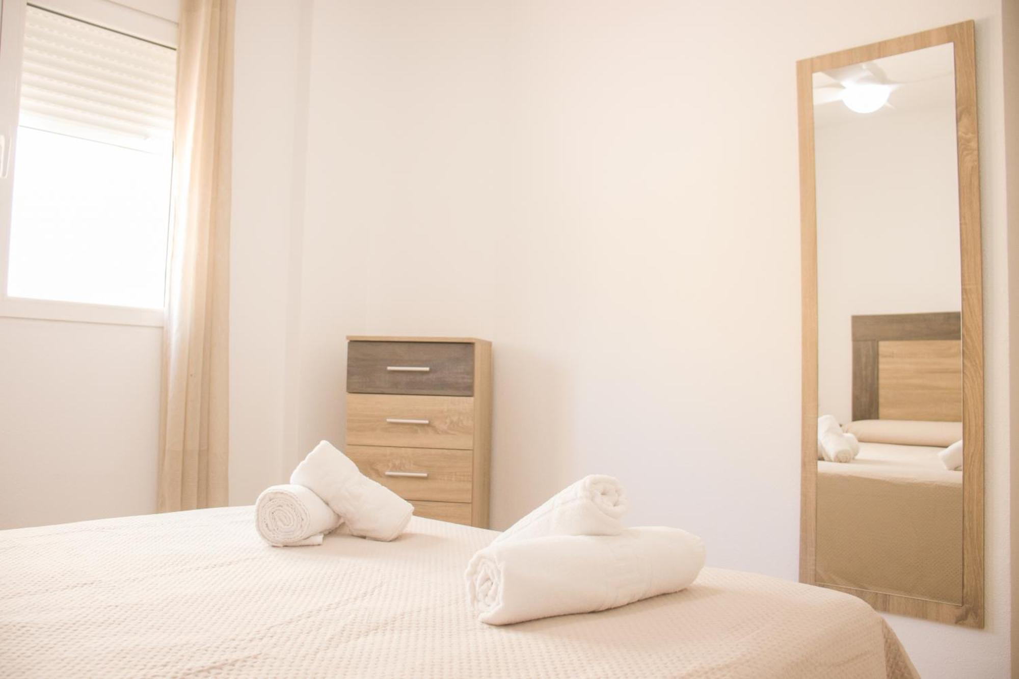Apartamentos Luna De Águilas Dış mekan fotoğraf